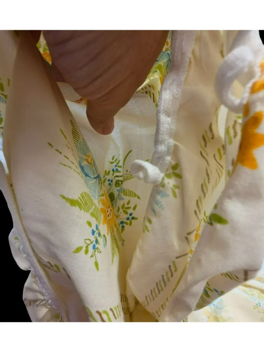 Vtg 70s Queen Bedding Set Lady Pepperell Cottage Floral Faux Needlepoint Muslin